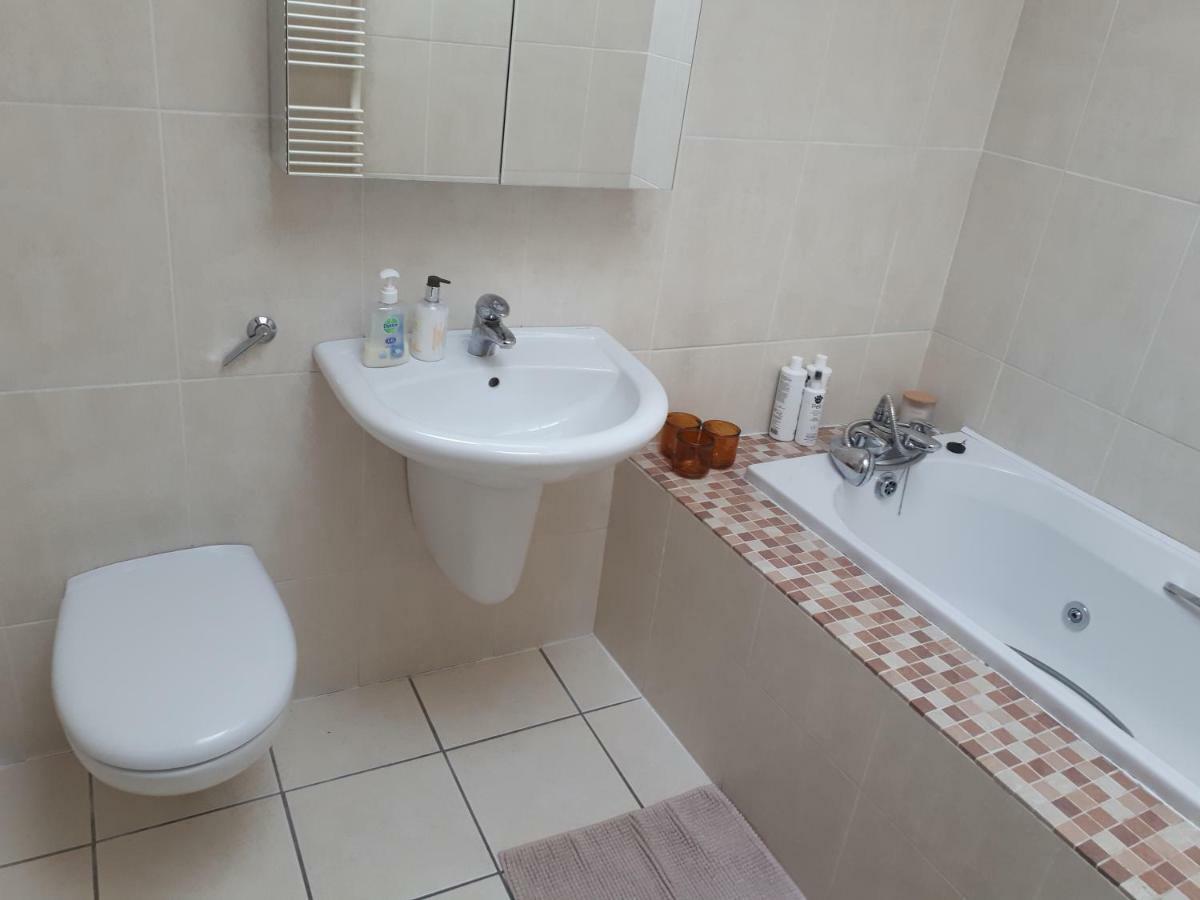 Luxurious Penthouse Apartment 1 , City Centre Kilkenny Extérieur photo