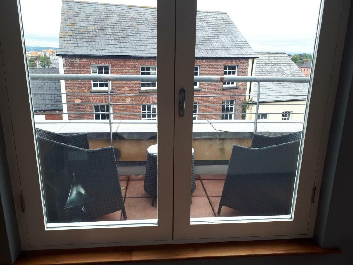 Luxurious Penthouse Apartment 1 , City Centre Kilkenny Extérieur photo